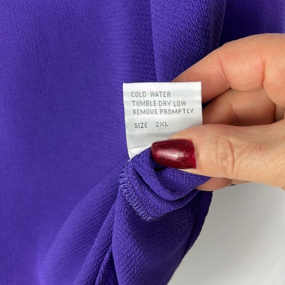 Love University roll tab sleeve v neck tunic Sz 2XL - Picture 9 of 11